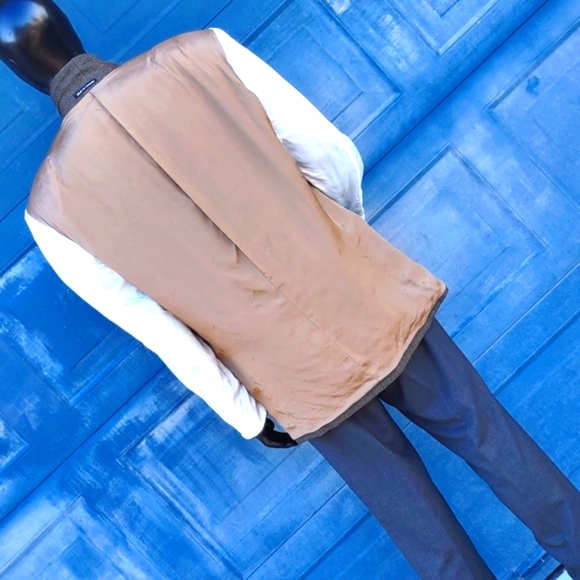 YSL Men's Pure Wool Luxury (2) Button Blazer - Picture 14 of 17